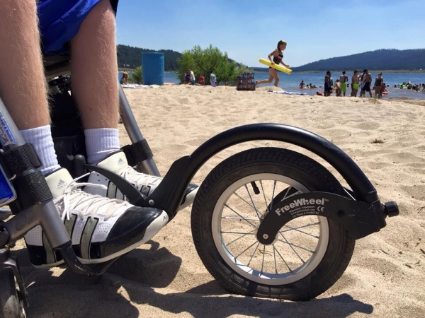 Sicilia, disabile in luna miele a Palermo denuncia:  “In un lido mi hanno definito handicappato”