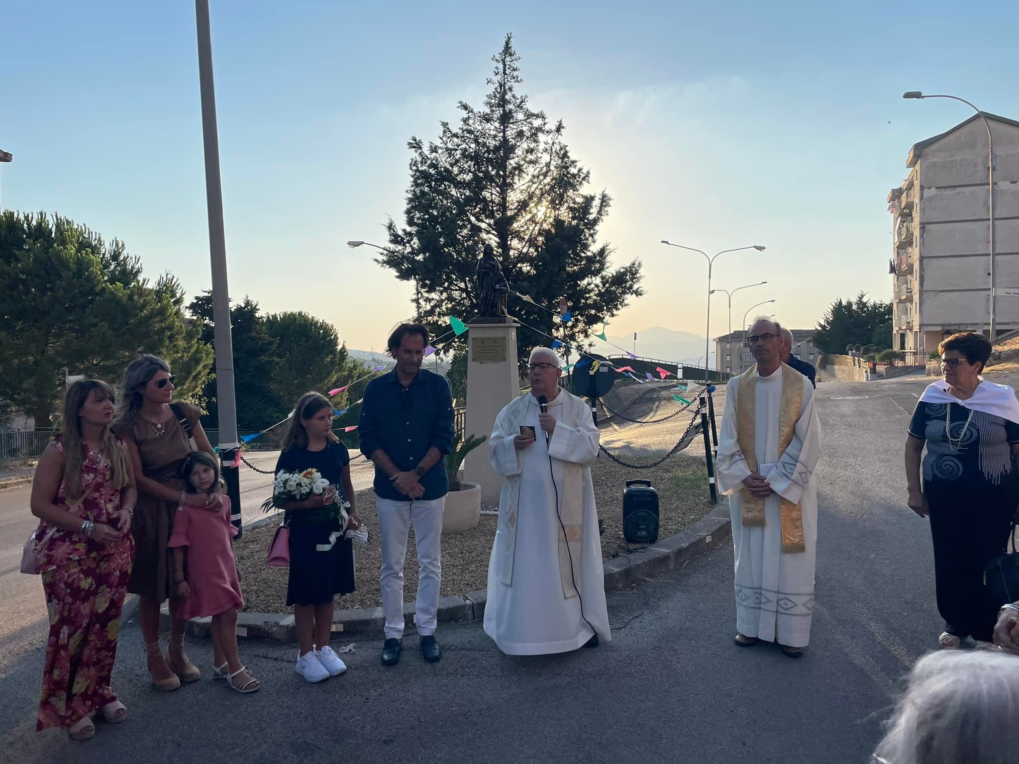 San Cataldo. Omaggio floreale alla patrona Sant’Anna, benedizione dei nonni e delle mamme in dolce attesa