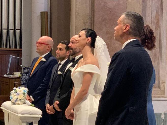 Curiosità M5S, nozze Dettori-Di Stasio: tregua per un giornotra “Contiani” e “Dimaiani”