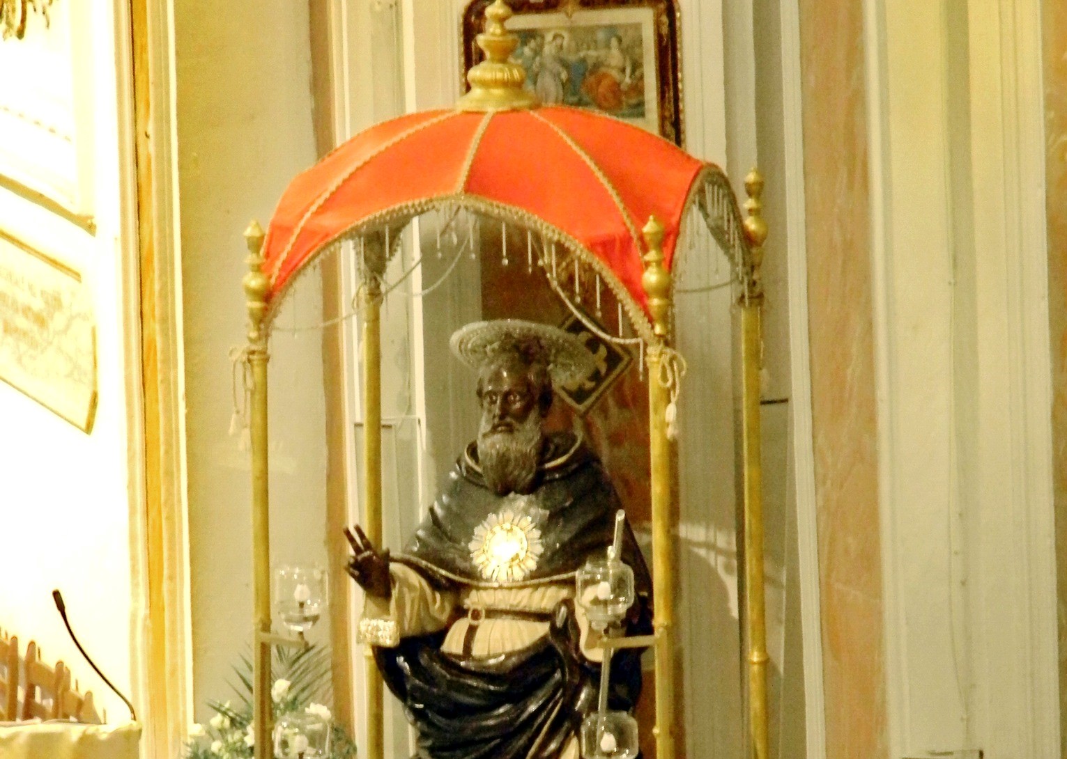 Mussomeli, benedizione del pane, messa e processione. Tanti fedeli alla festa di S.Calogero