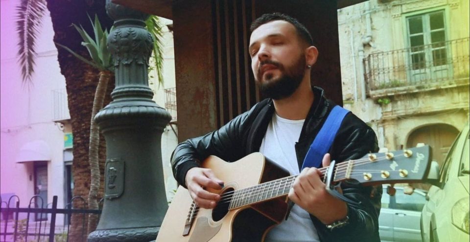 Il 10 agosto nell’area antistante del teatro comunale “De Curtis” c’è “Serradifalco suoni e sapori. Cantautori in Festival”