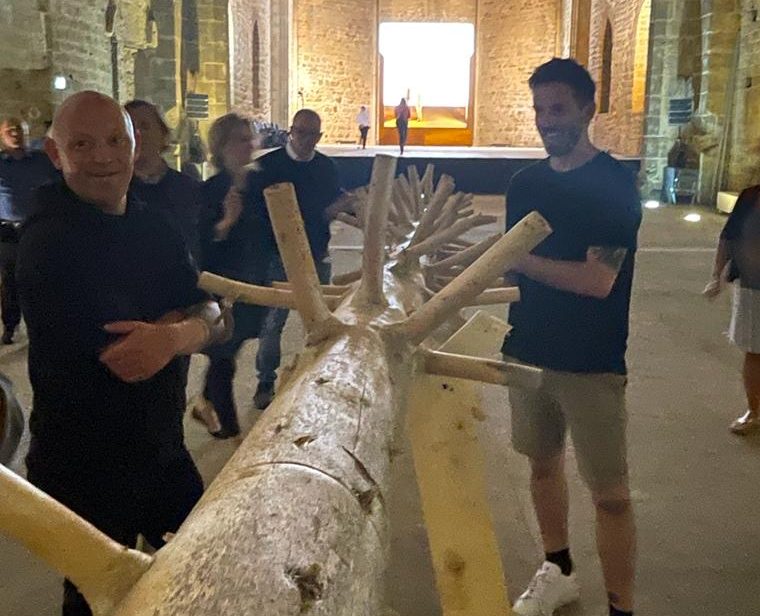 A Palermo raid vandalico nel cortile del complesso dello Spasimo dove è installato “L’albero dei tutti” in ricordo delle vittime di mafia