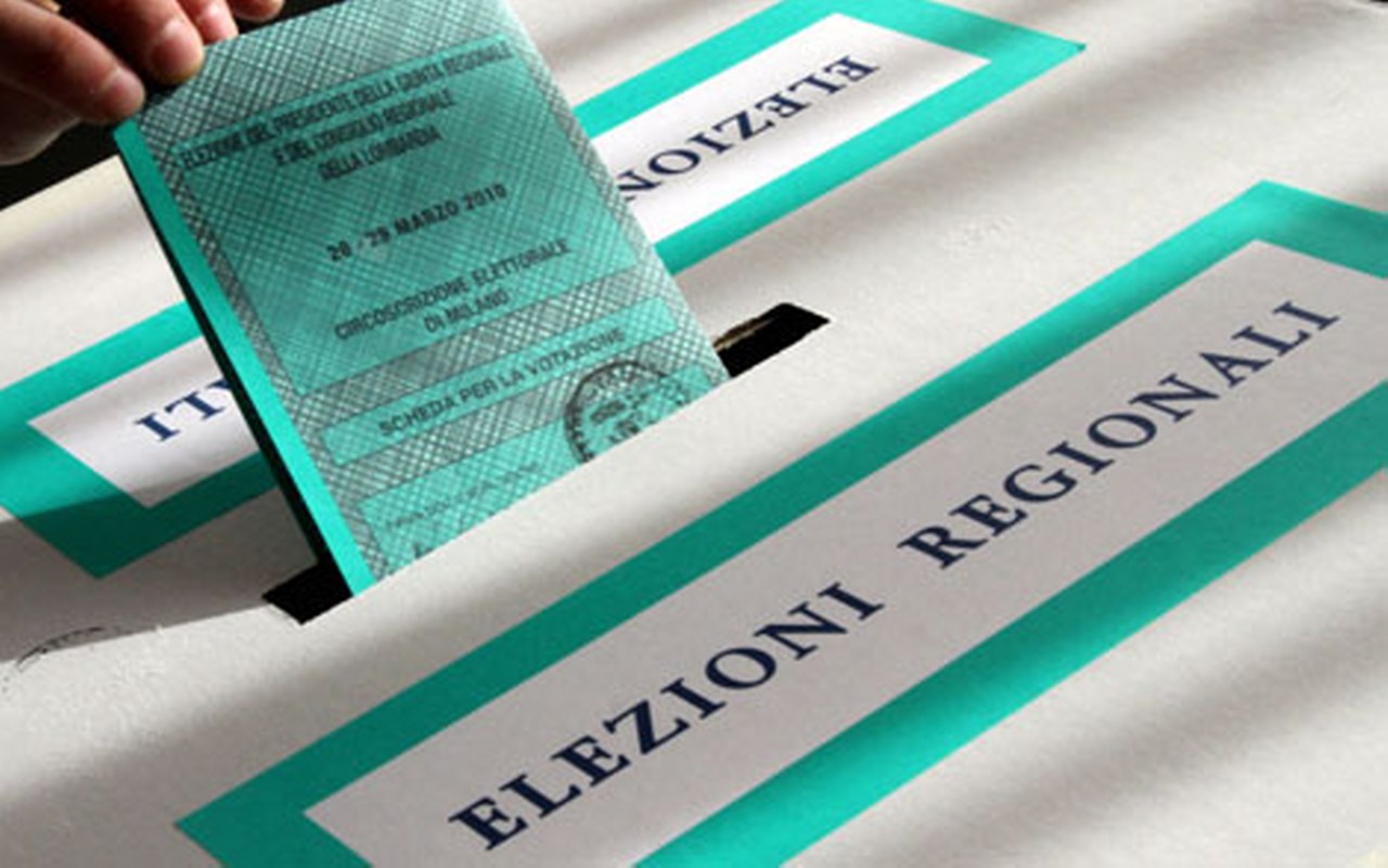In Sicilia in 4,6 milioni alle urne per il dopo Musumeci. Con la scheda verde gli elettori hanno la facoltà del voto disgiunto