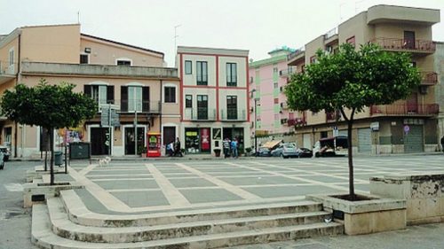 Serradifalco. Domani 12 agosto appuntamento con il grande teatro in piazza Vittorio Emanuele