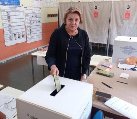 Caltanissetta, elezioni: Caterina Chinnici ha votato alla Leonardo Sciascia
