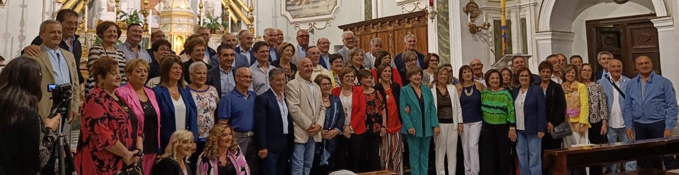 Mussomeli, sessantenni in festa tra conviviale e balli