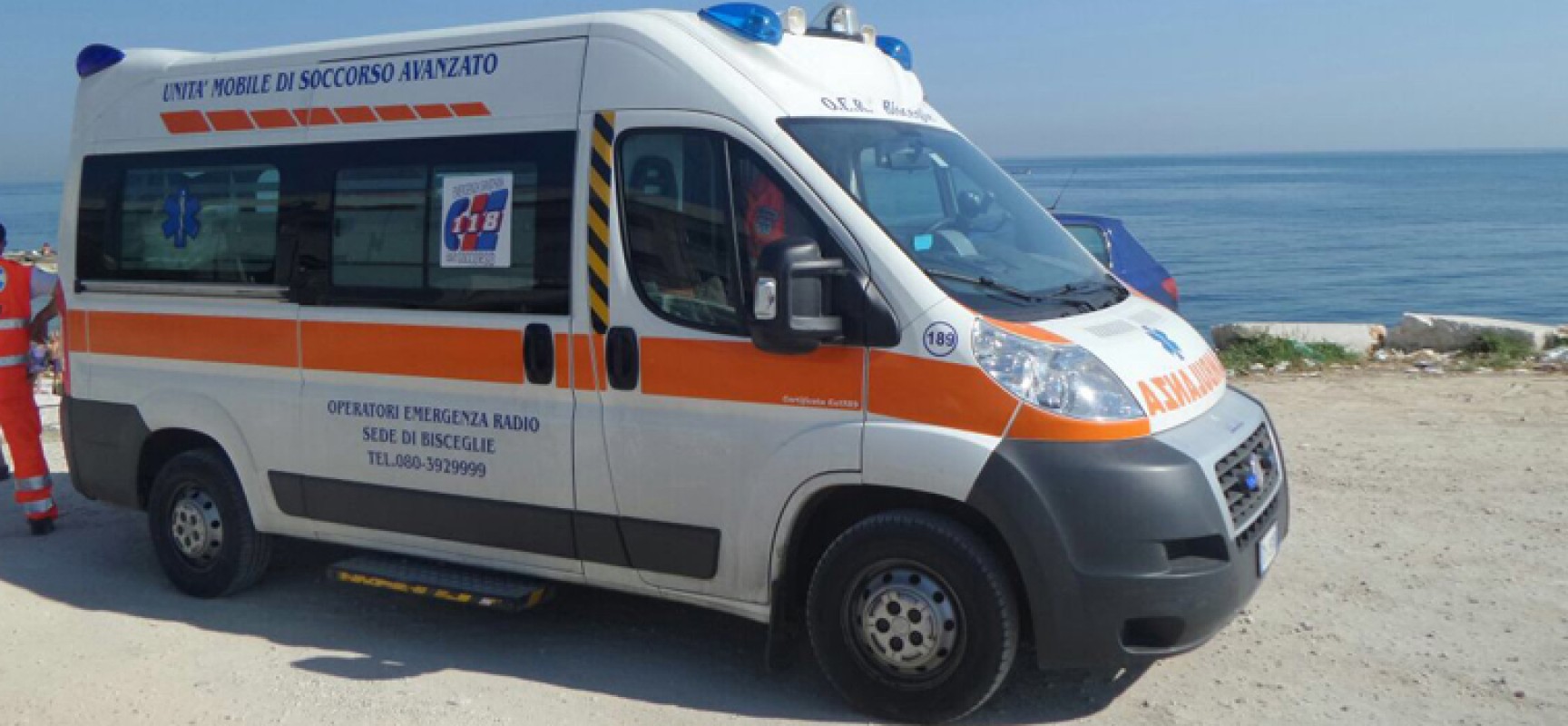 Accusa malore e cade in mare mentre pesca, muore 28enne a Porto Empedocle