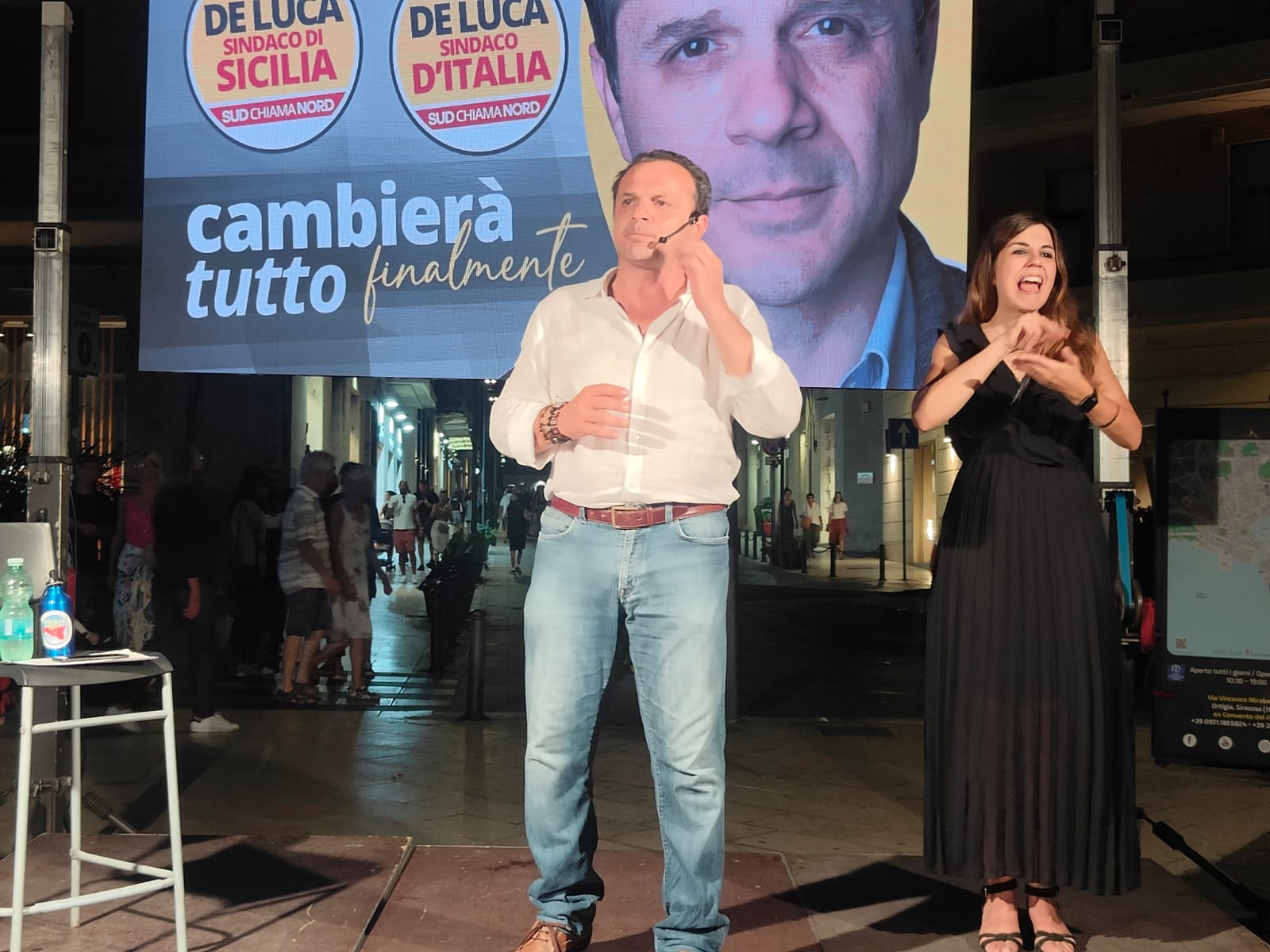 Elezioni, Sicilia: De Luca: “Isola della bellezza, stop alle superfetazioni”
