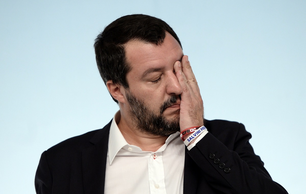 Elezioni: crolla la Lega, Salvini dimezza i voti