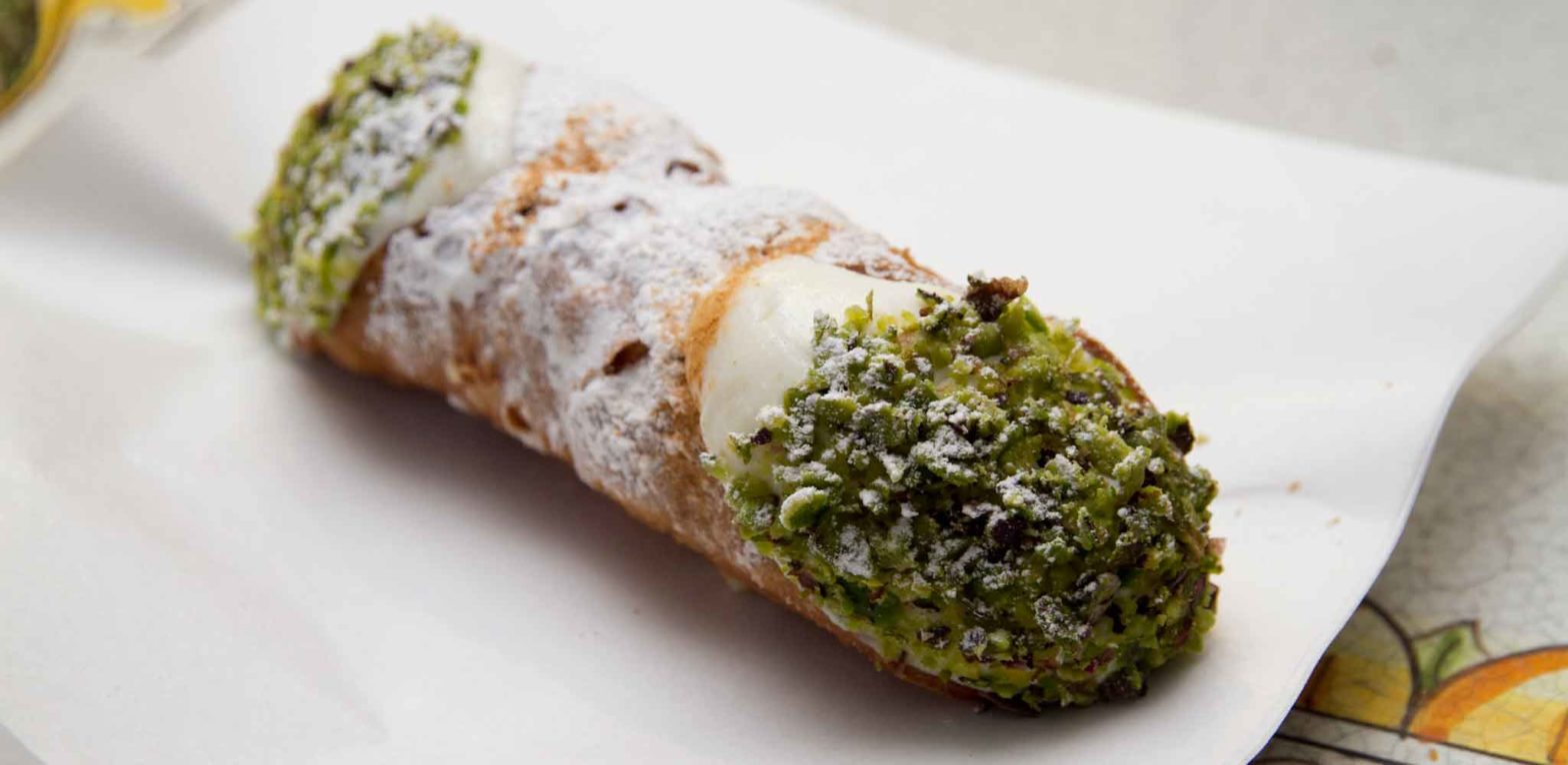 A Caltanissetta l’11 Settembre, in occasione del Guinness World Records “Il cannolo più lungo del mondo” ospiti d’onore i militari del Gruppo Volo Antisommergibile VP-9 della Marina USA Base Nato di Sigonella