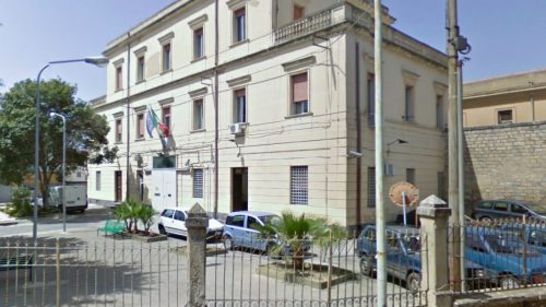 La Polizia Penitenziaria di Caltanissetta non abbassa la guardia nemmeno per la Festa del Santo Patrono: recuperata ingente quantità di sostanza stupefacente. Un arresto