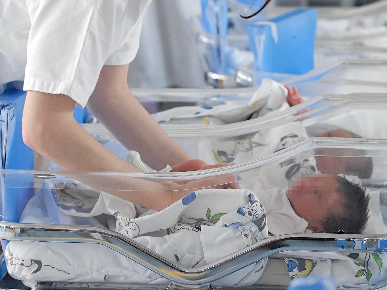 Primo trapianto di utero in Italia, nata bimba a Catania: è il sesto caso al mondo