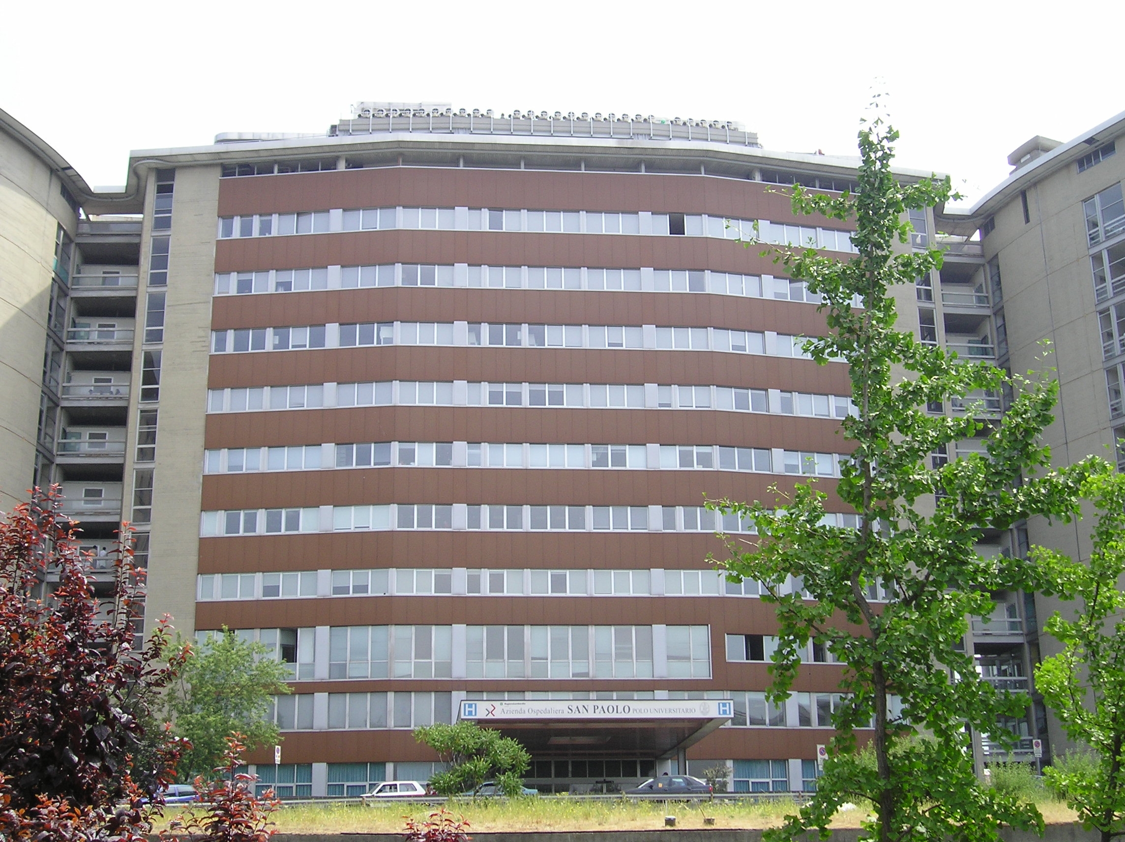 Ingoia un “Balut”, uovo d’anatra “afrodisiaco”, operato d’urgenza a Milano con robot chirurgico