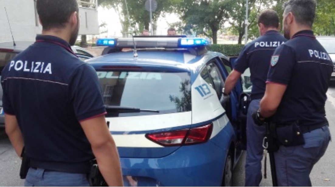 Caltanissetta: Polizia di Stato denuncia un trentenne per furto aggravato in un supermercato