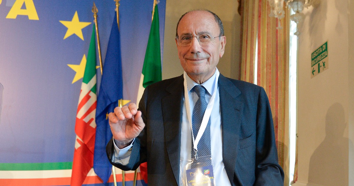 Elezioni Regionali 2022. Il neo governatore Schifani: “Creerò un pool di ex magistrati che vigilerà sulle risorse del Pnrr”.