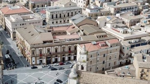 Caltanissetta. Concorsi al Comune. La riflessione di un cittadino: “Come mai si pensa soltanto adesso alla soglia di sbarramento?Perché non è stata indicata nel bando originario?”