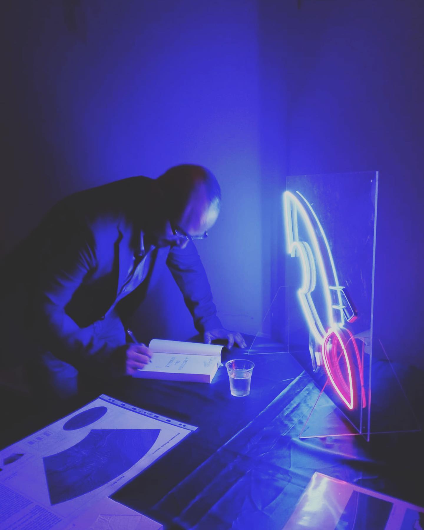 San Cataldo. Gran successo per la presentazione del romanzo “La seconda era spaziale” di Roberto Tirrito