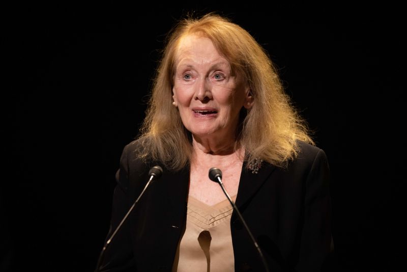 Nobel per la letteratura alla francese Annie Ernaux