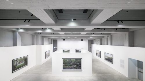 Alle Gallerie d’Italia di Torino in mostra le foto di Gregory Crewdson