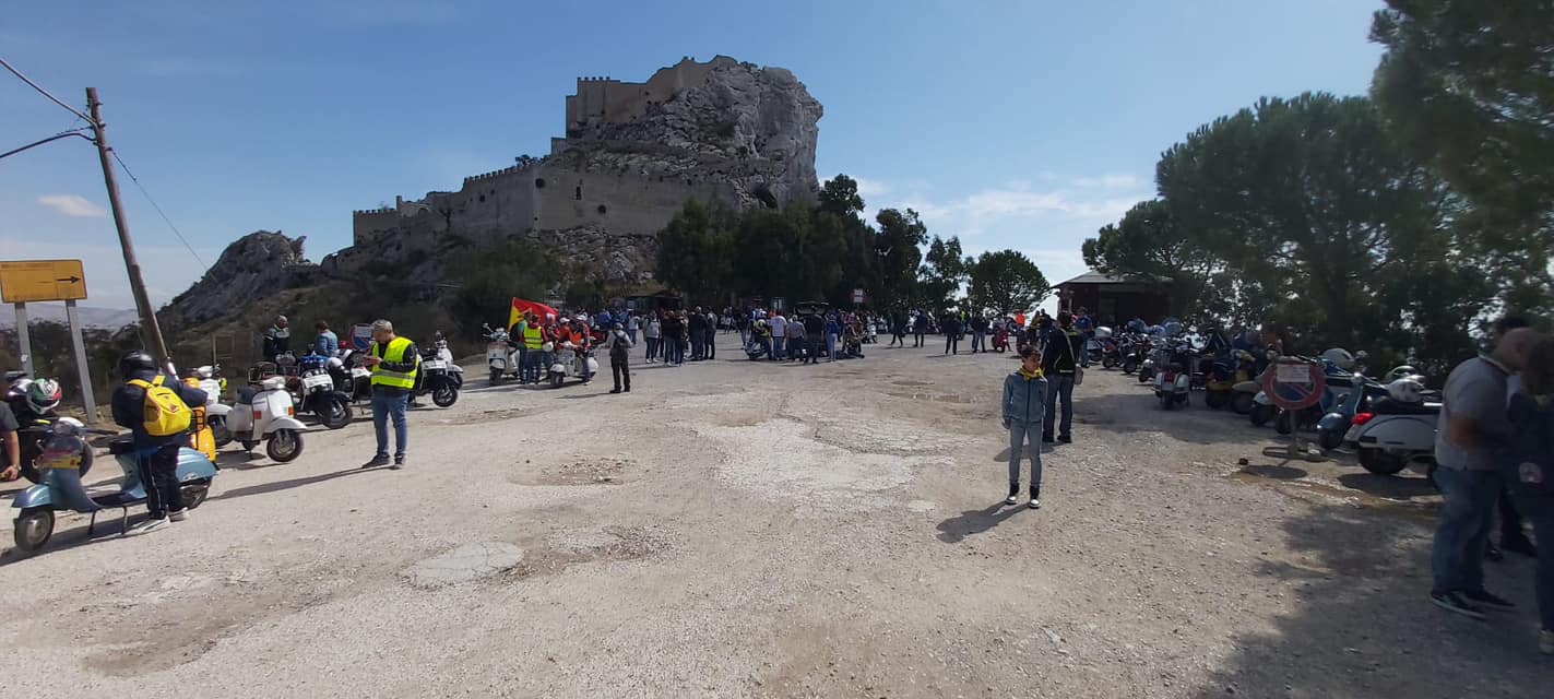 Mussomeli, oltre 200 vespisti al 3° raduno “Città di Canicattì”