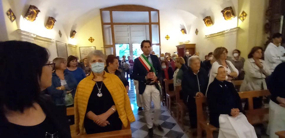San Cataldo. Il Sindaco all’accensione della “Lampada della Pace” per la festa di San Francesco