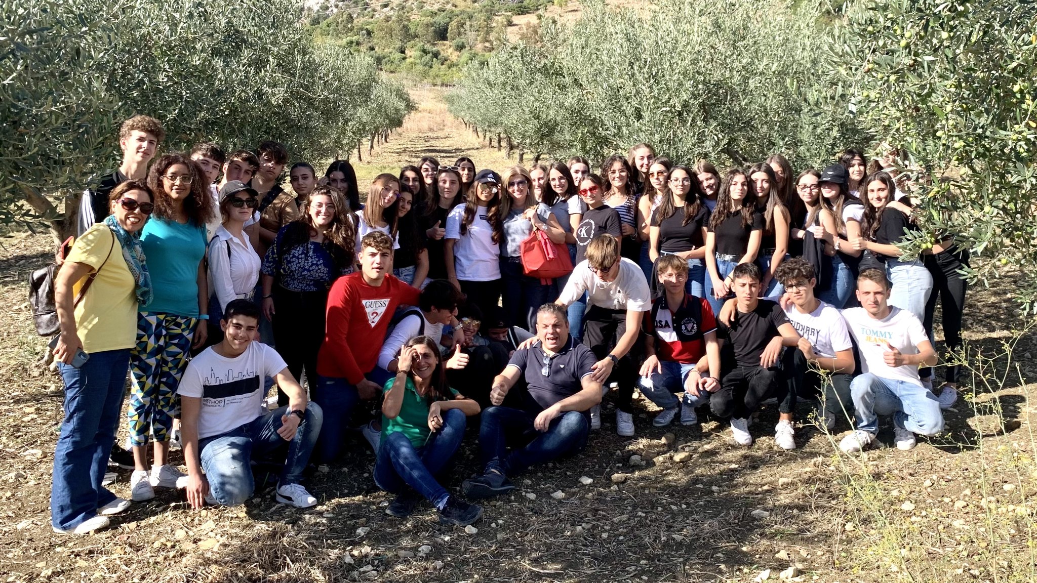Mussomeli, studenti del Classico e Scientifico del Virgilio  visitano Azienda Agricola a San Giuseppe Jato