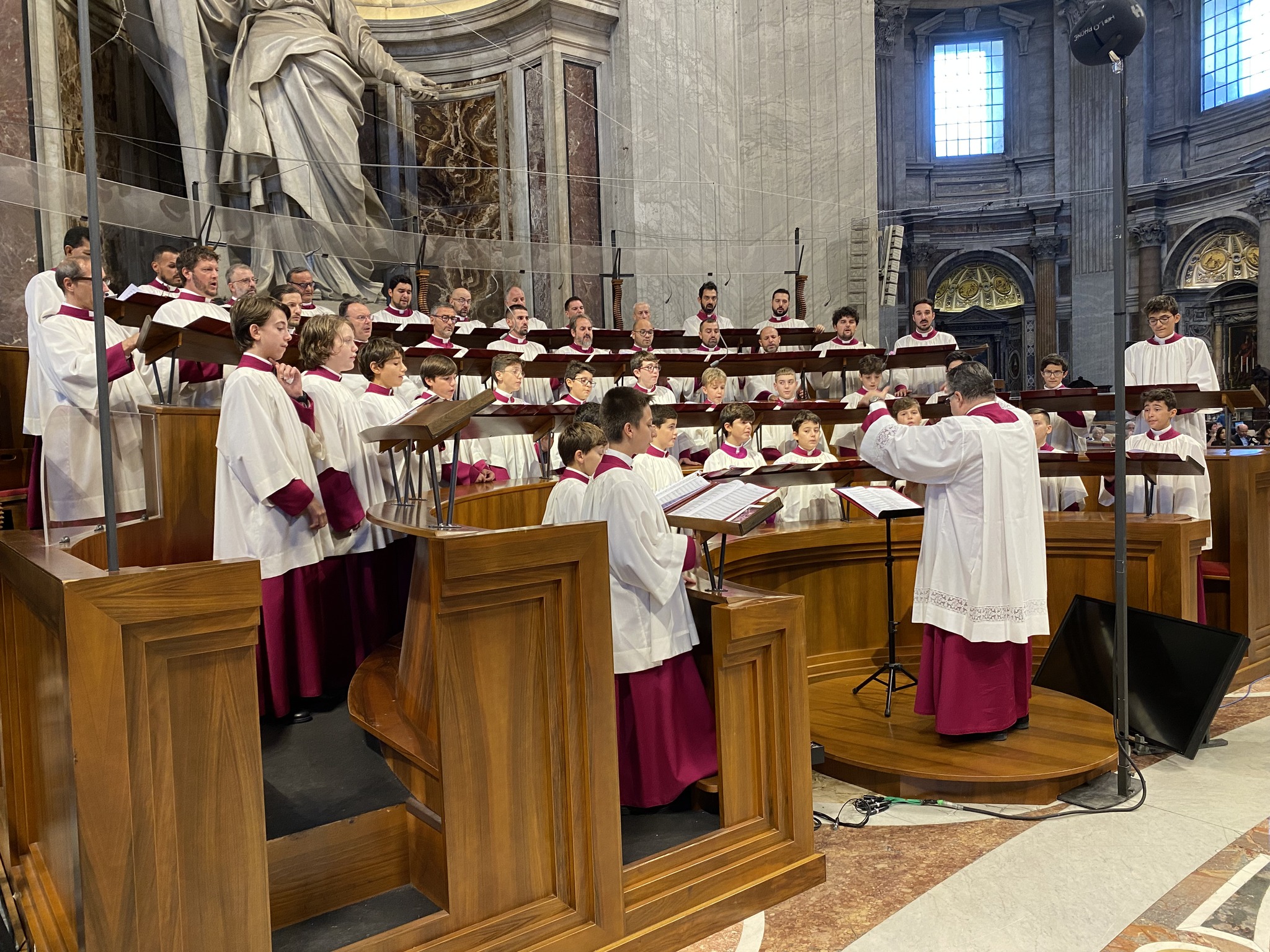 Soddisfazioni in crescendo per il mussomelese musicista Maestro Geraci: opera polifonica nella Basilica S. Pietro