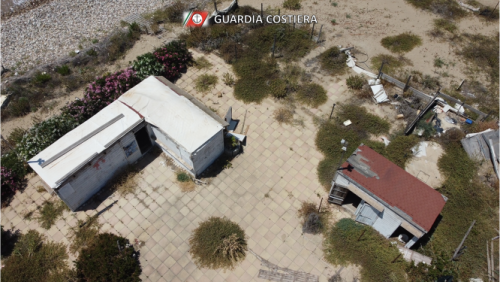 Sequestrata dalla Capitaneria di Porto di Gela area demaniale marittima di 1000 mq a Desusino occupata abusivamente