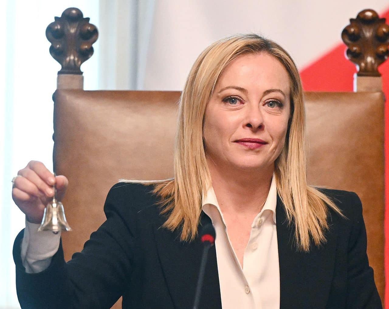 Governo, Meloni: “Seguirò le orme delle grandi donne italiane”