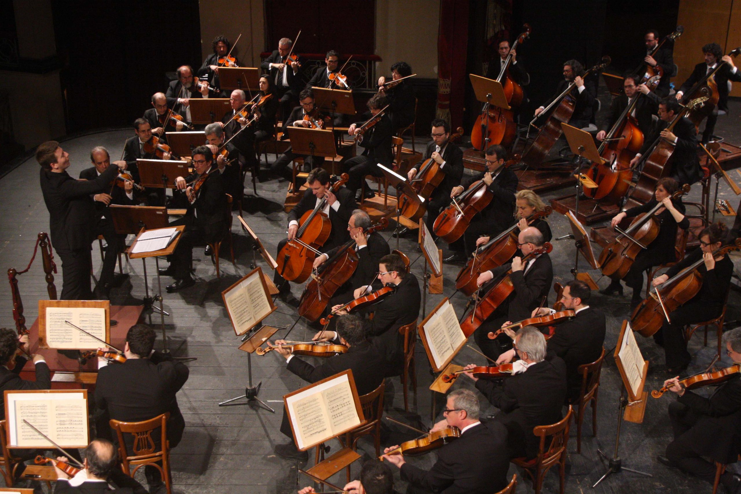 Orchestra sinfonica siciliana. Allarme dei sindacati: “stagione a rischio”