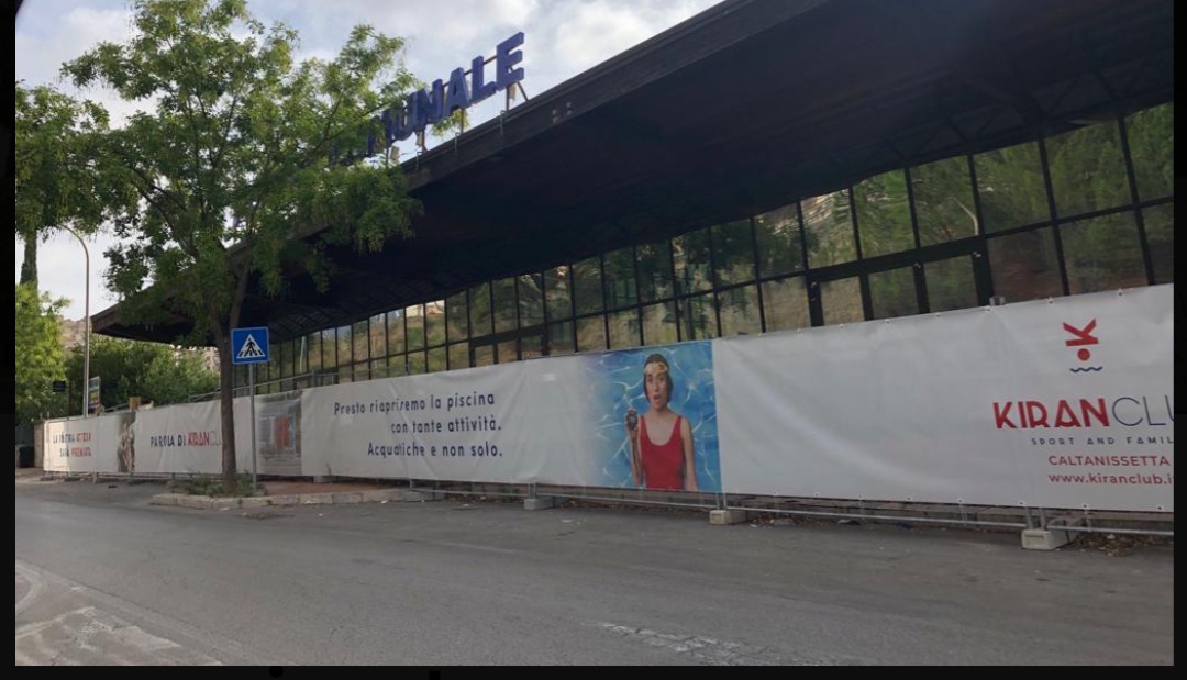 Caltanissetta: “La piscina chiusa da oltre 1000 giorni. Quando sarà riaperta?”