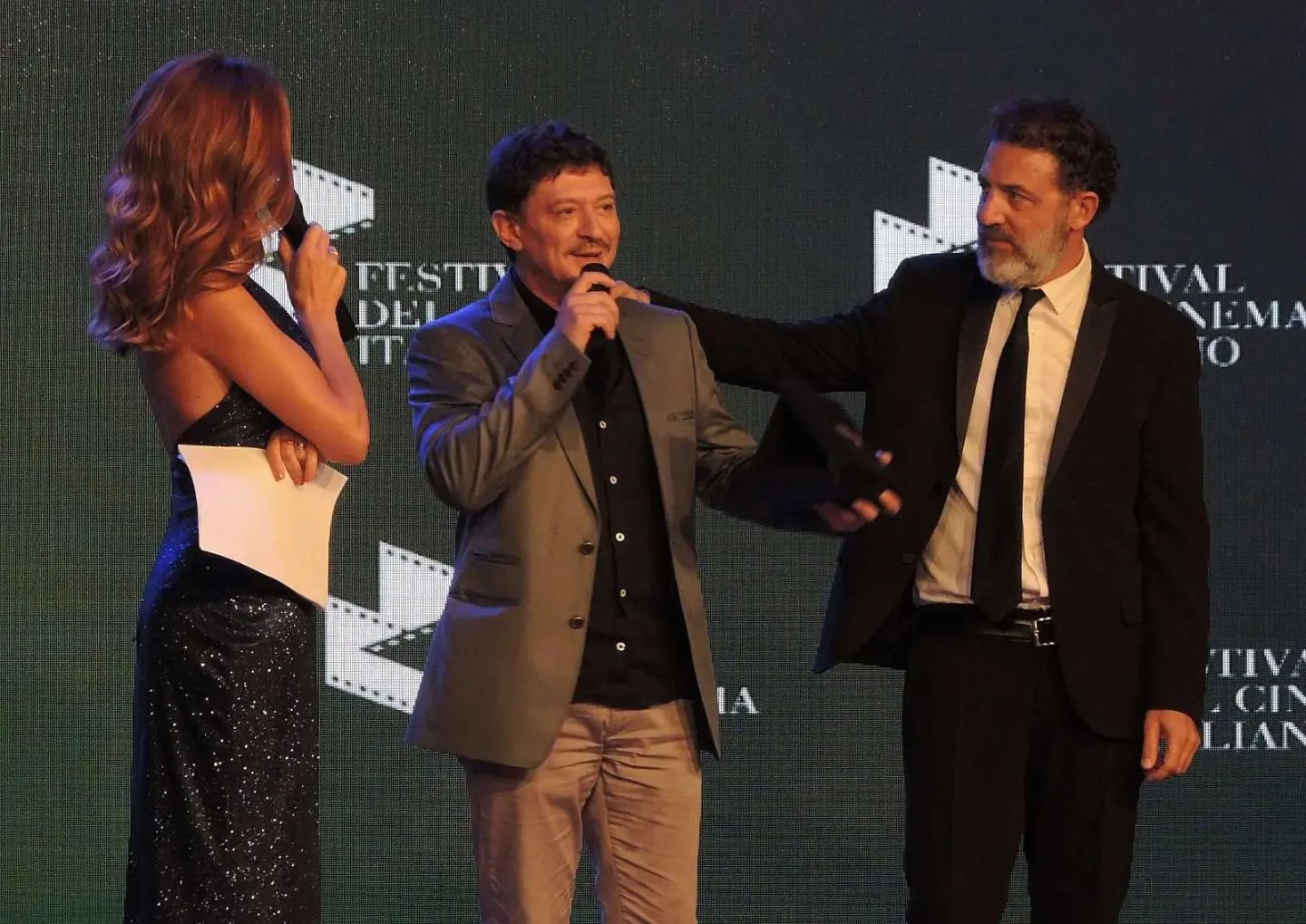 Serradifalco. Rosario Petix vince la stella al Festival del Cinema Italiano a Milazzo per il miglior cortometraggio