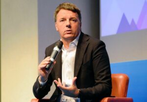 Energia, Renzi “L’aumento delle bollette sarà contenuto, grazie Draghi”