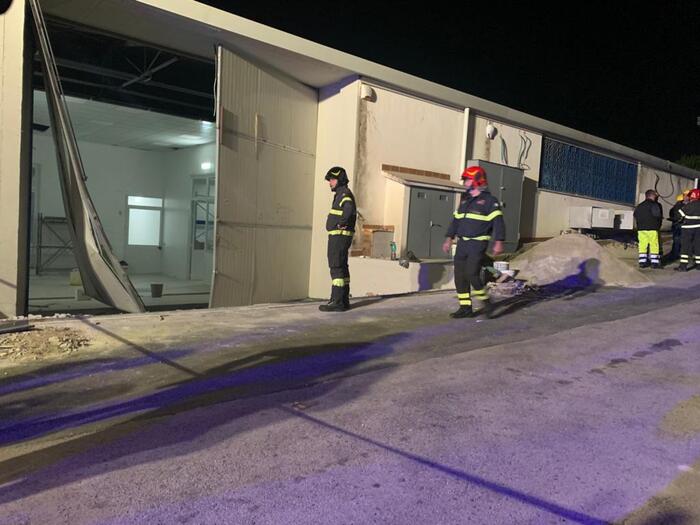 A Palermo esplosione in una fabbrica di biscotti: cinque gli operai feriti, di cui tre gravi