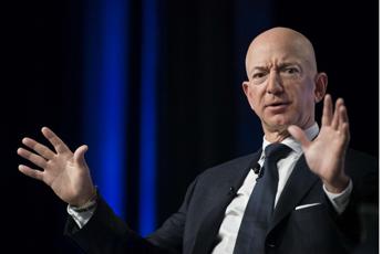 Elezioni Usa, Bezos difende il no all’endorsement: “E’ scelta di principio”