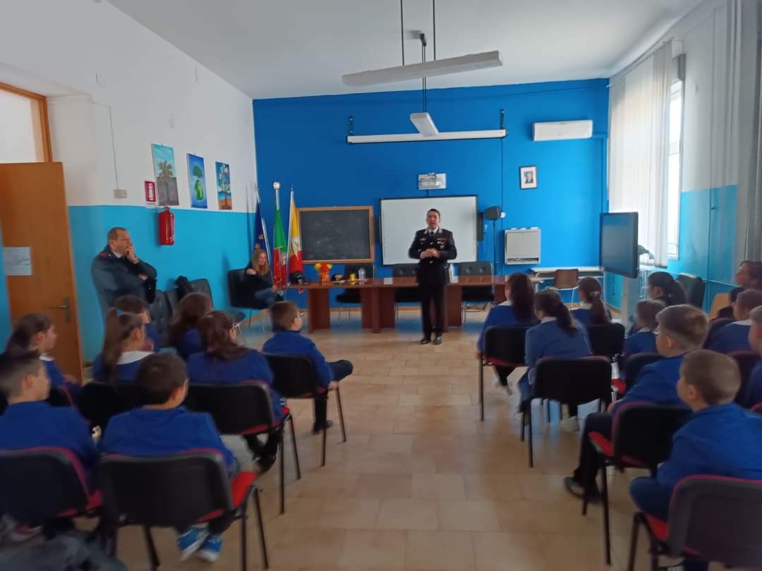 Carabinieri e “cultura della legalità, appuntamenti con gli studenti nel nisseno: incontro a Mussomeli