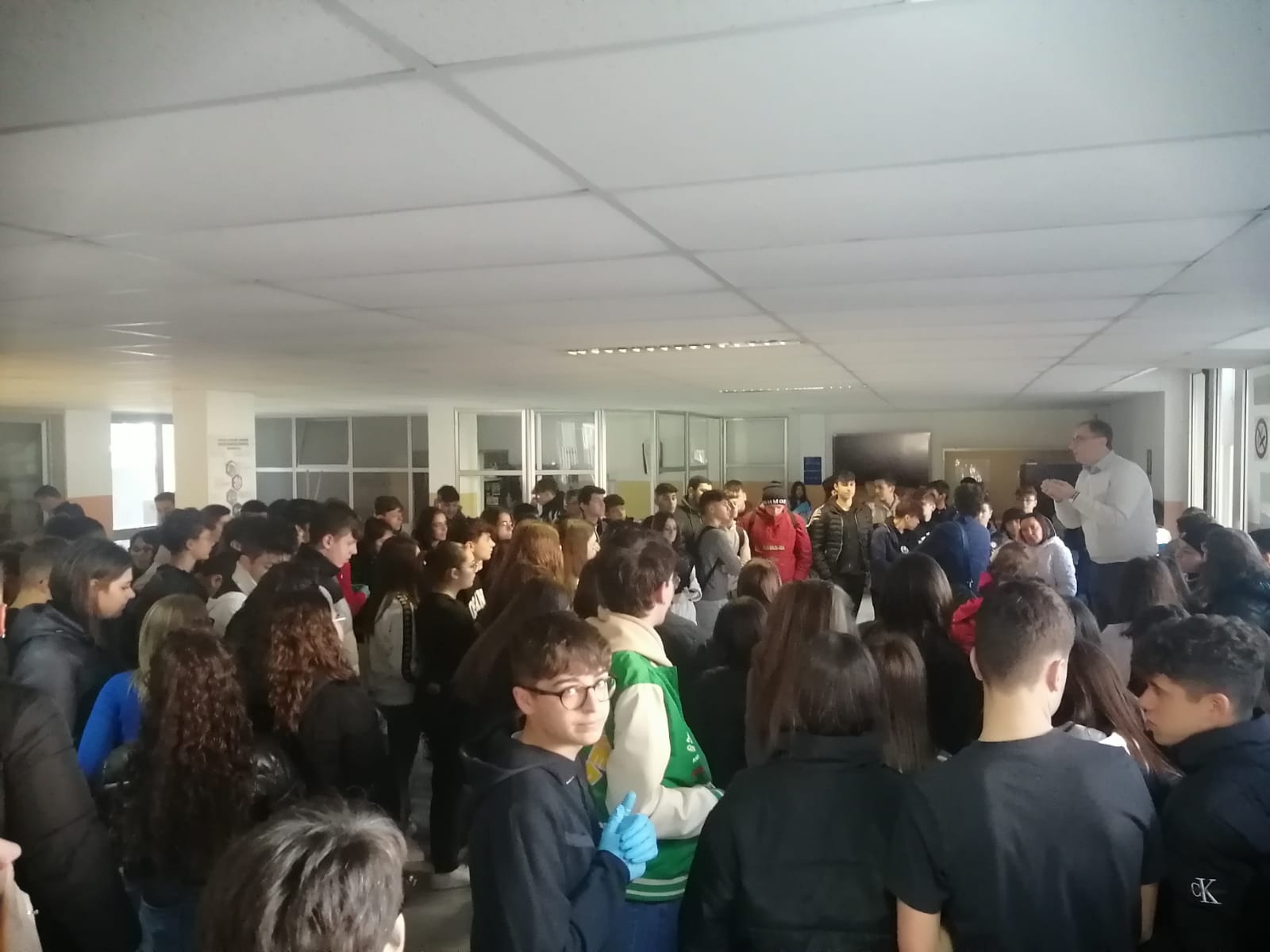 Il “G.B. Hodierna” di Mussomeli aderisce alla Settimana Europea Riduzione rifiuti 2022  attività di pulizia. In azione le prime e seconde classi