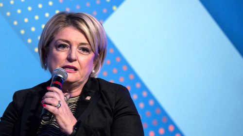 Via il Reddito di cittadinanza ma la Ministra assicura: “piattaforma aiuterà gli occupabili a trovare lavoro”