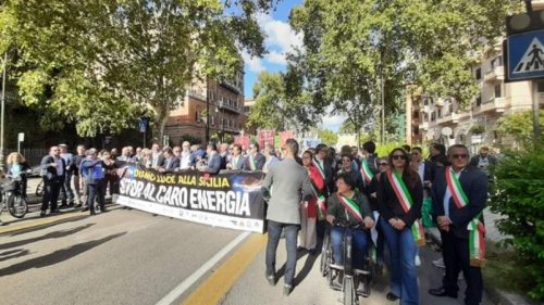 Caro energia, ANCI vicina ai manifestanti: “i Comuni sono doppiamente colpiti”