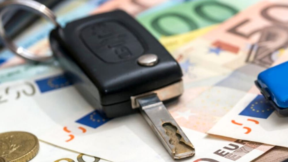 Sicilia, crescono gli introiti del Bollo auto. Governo: “Agevolazioni migliorano il rapporto con  contribuenti”