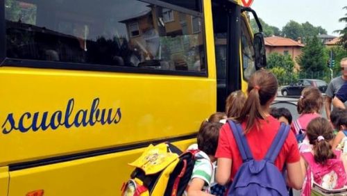 Vallelunga. Da mercoledì 23 novembre servizio scuolabus esteso agli alunni della scuola dell’infanzia “Santi Angeli Custodi”.