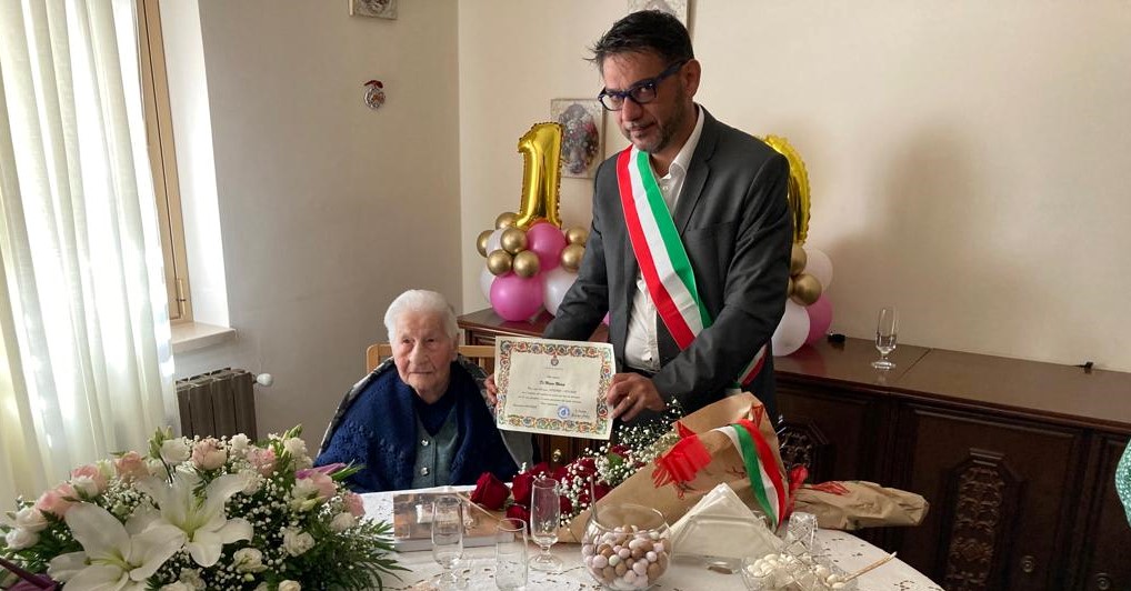 Sommatino. La comunità in festa per i cento anni di Maria Di Marco