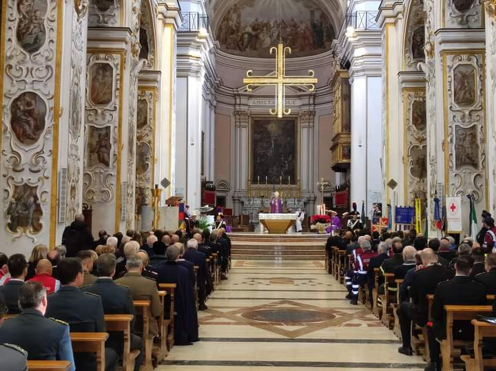 Caltanissetta: interforze partecipano alla messa natalizia nella Cattedrale Santa Maria La Nova