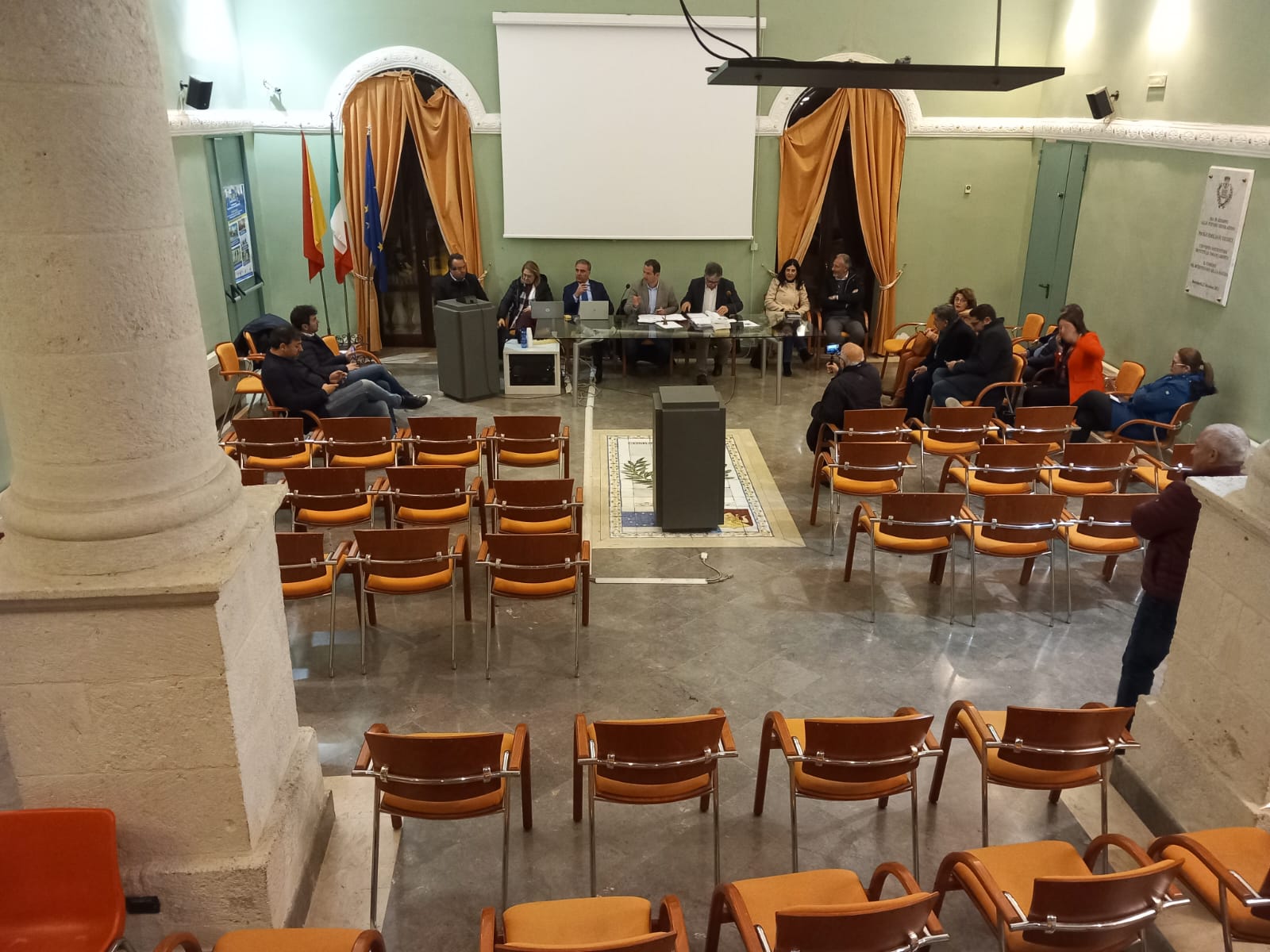 Mussomeli, consiglio comunale di fine anno. Tutto approvato  (IL VIDEO)