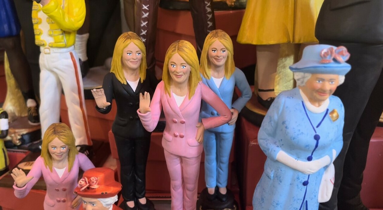 Italia, nel Presepe la Meloni batte Draghi: la statuetta comprata sopratutto dalle donne