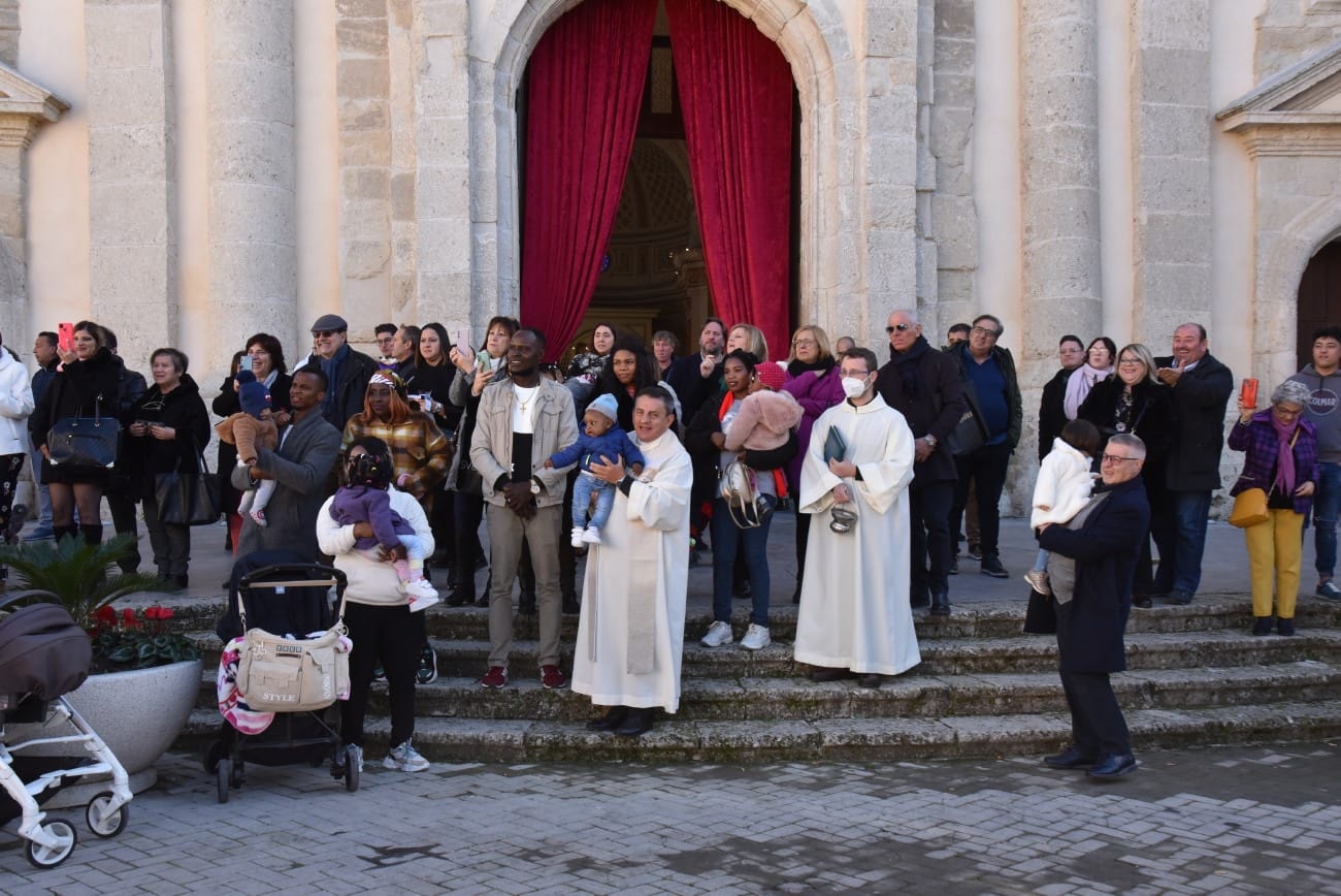 San Cataldo. Avvento solidale dei giovani della Chiesa Madre nella comunità nigeriana di Caltanissetta
