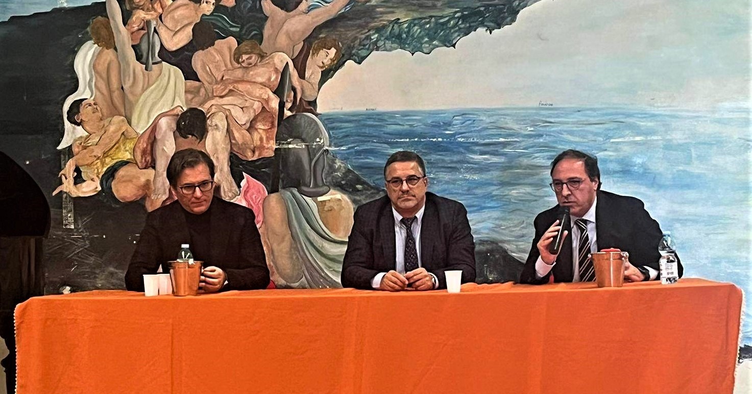 Incontro a Gela tra Questore e  studenti del Liceo Eschilo sul tema “Pensare e agire nella legalità”