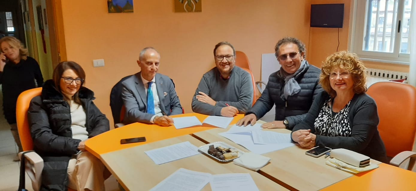 Caltanissetta. Firmata dal Rotary Club convenzione con Caritas e Associazione Real Maestranza per il Progetto Artigianato