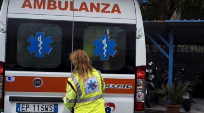 Tragedia a scuola: studentessa di 18 anni muore dopo malore in classe; inutile la corsa in ospedale