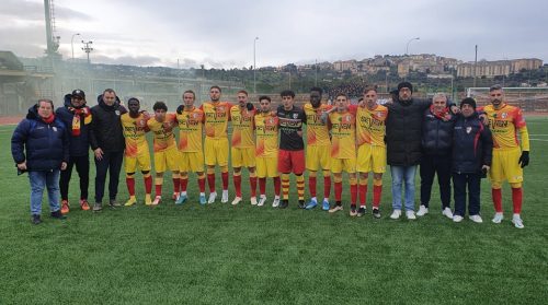 Eccellenza. La Nissa perde 0-1 il derby con l’Akragas all’ultimo assalto; la decide Barrera nel finale